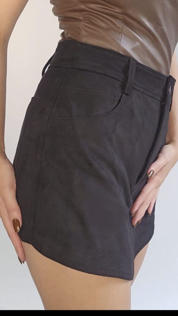 SHORTS SAIA PRETO ZARA - Image 2
