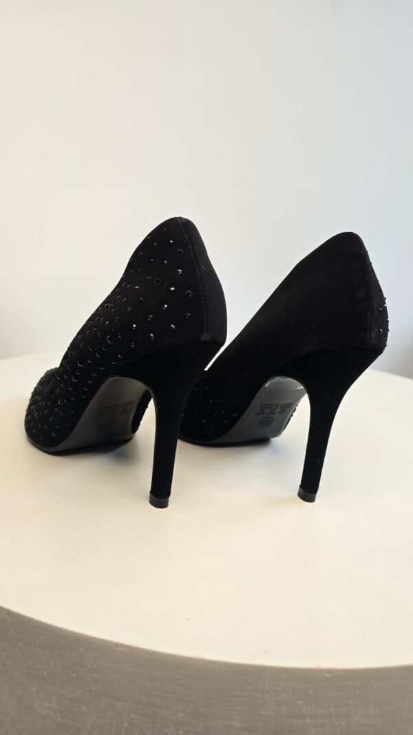 SCARPIN PRETO COM STRASS - Image 4
