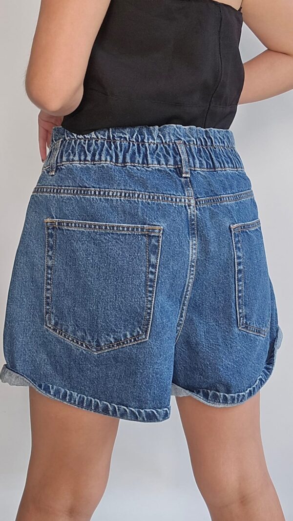 SHORTS JEANS BOLSO FRONTAL - Image 3